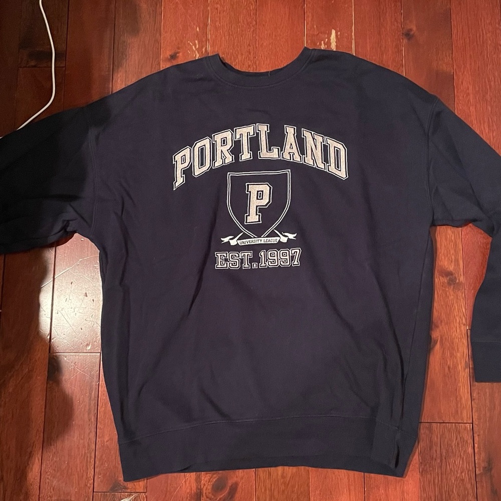 Portland garage crew neck
